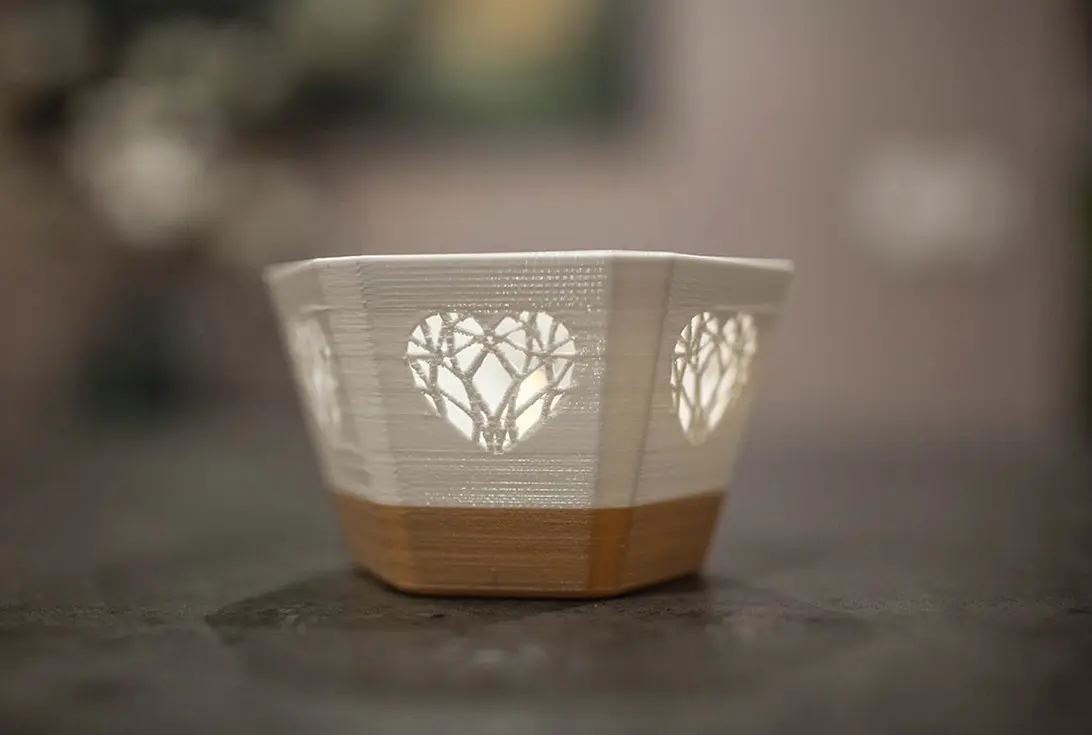 Valentine's day heart shaped candle holder — modelo 3D