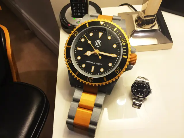 Large scale Divers watch desk clock — modelo 3D