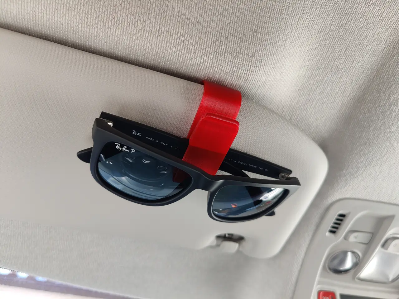 Sunglasses Car Clip — modelo 3D
