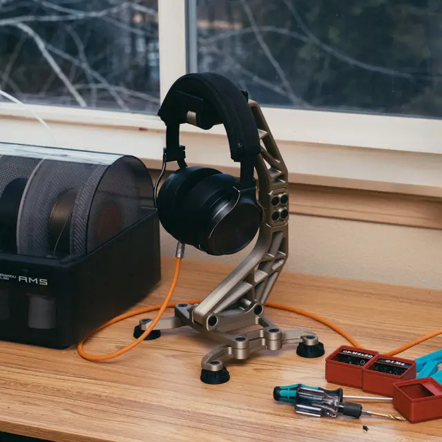 Headphone Stand - Industrial — modelo 3D