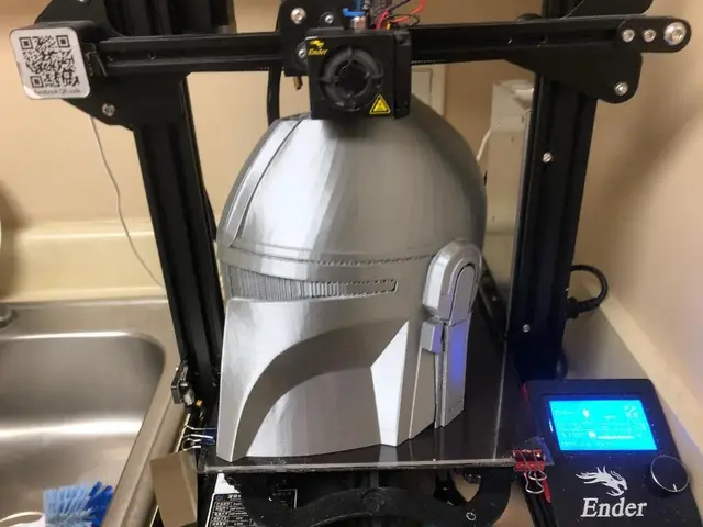 Mandalorian Helmet 2 Piece Print for Ender 3 — modelo 3D