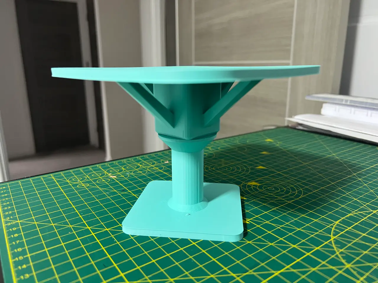 Model Turner for Painting or Viewing. Rotating Table. V2 — modelo 3D