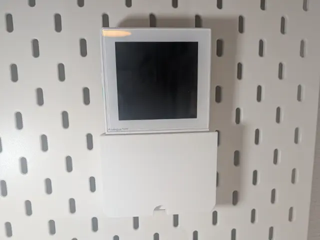 Analogue Pocket and Dock Holders for IKEA SKÅDIS — modelo 3D