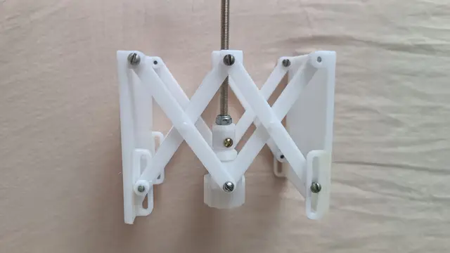 Microlift for precise height adjustment of the laser level installation — modelo 3D