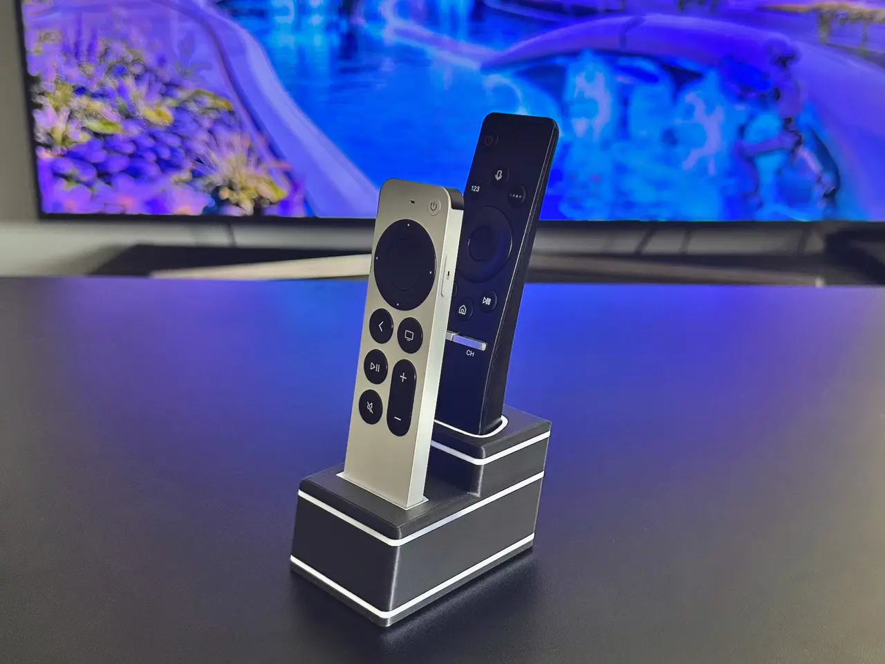 Apple TV Siri Remote & Samsung TV Remote Dual Stand — Desktop Holder — modelo 3D