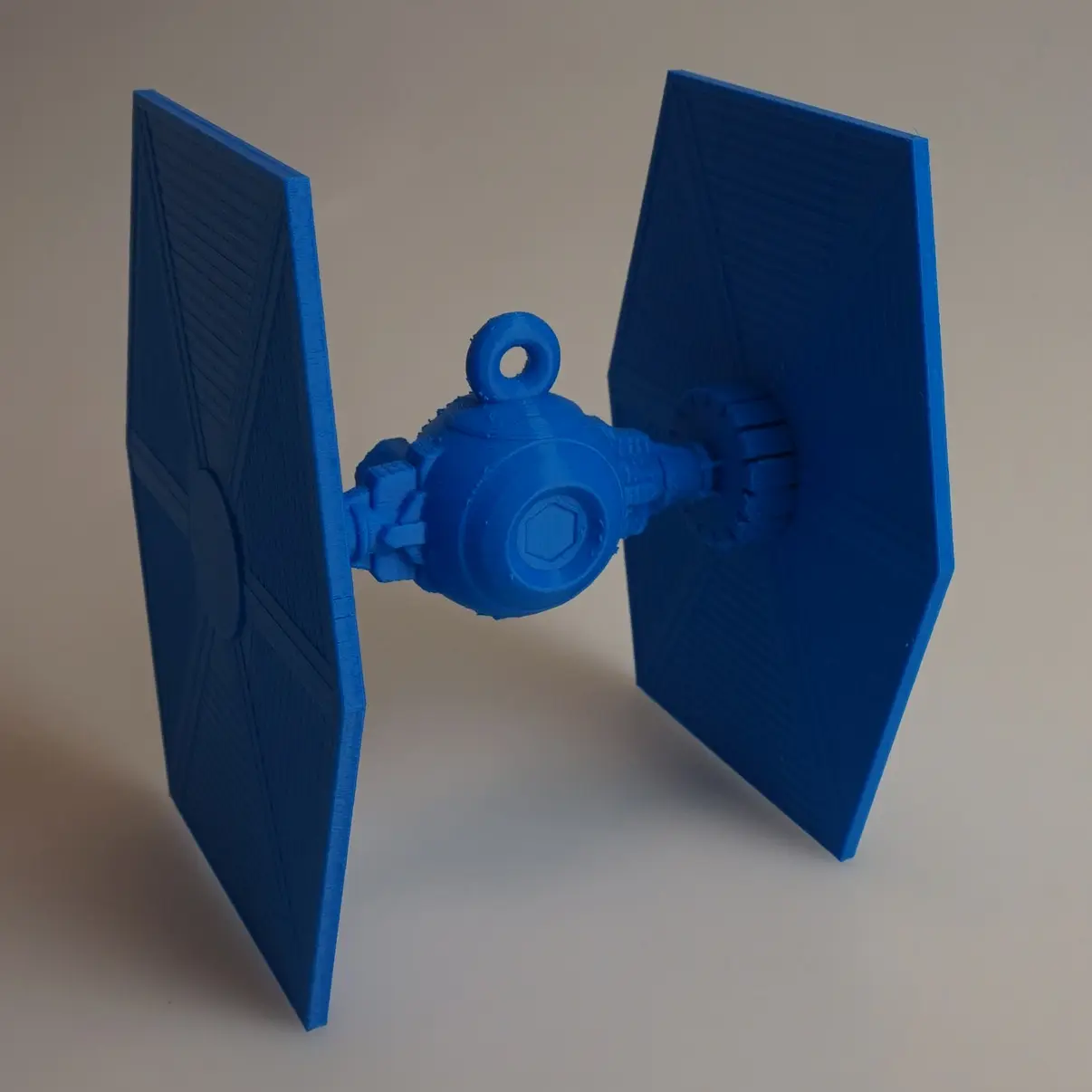 Tie Fighter Christmas decoration. — modelo 3D