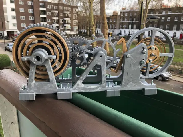 Watch Escapement Desk Toy — modelo 3D