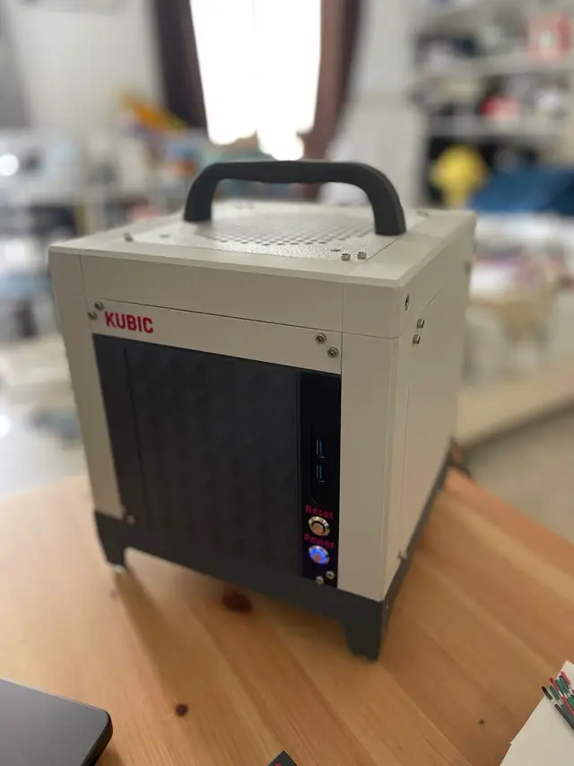 Kubic - An ITX PC Case that looks like a cube — modelo 3D