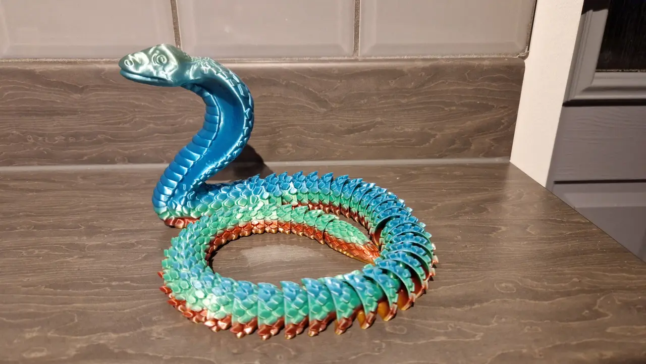 Articulated cobra snake — modelo 3D