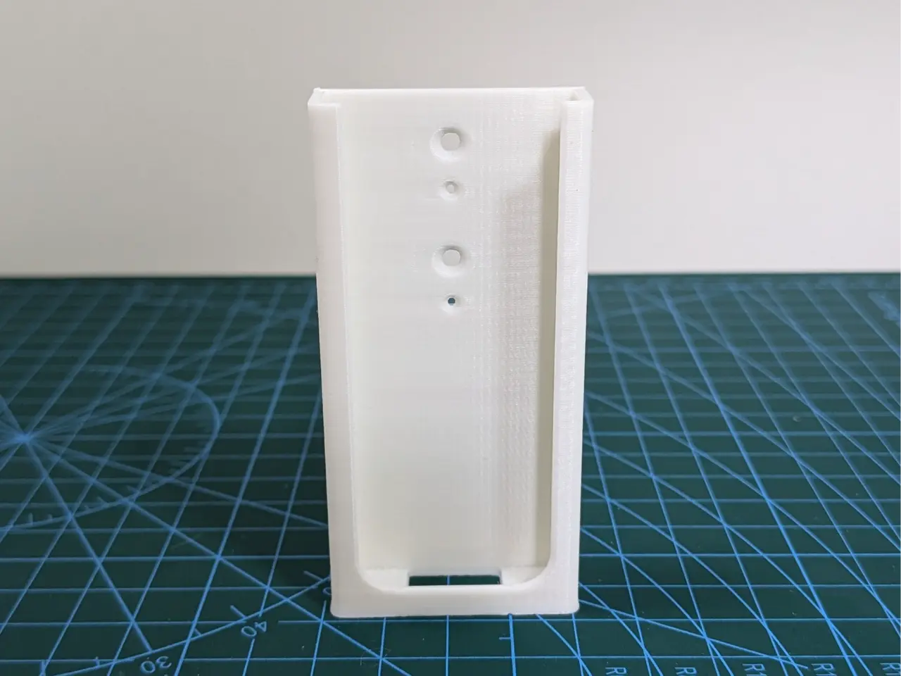 Wall Mount Holder for Apple TV 4K Siri Remote — modelo 3D