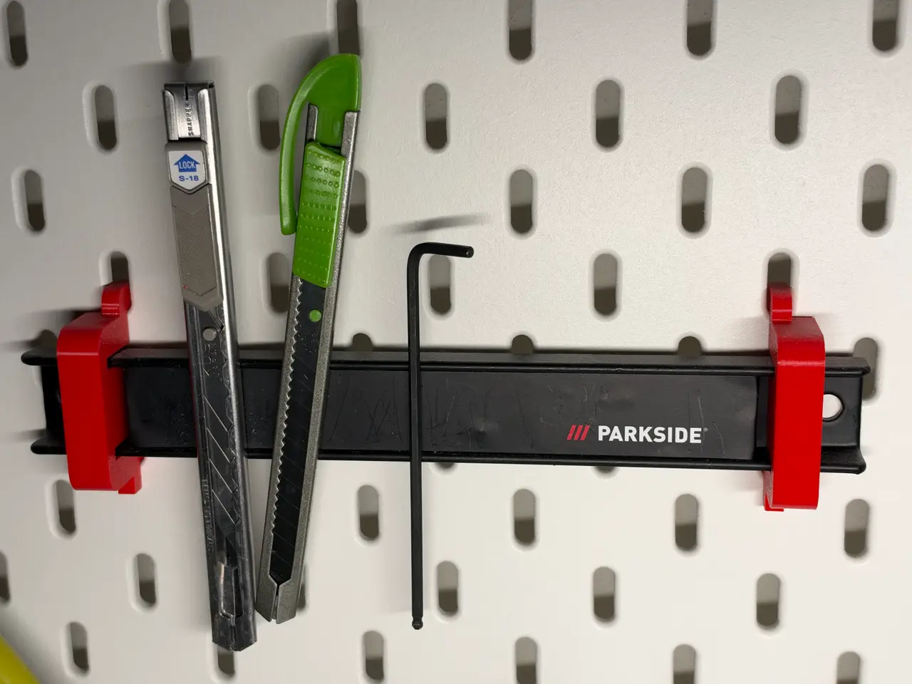 Parkside magnetic holder for Skådis — modelo 3D