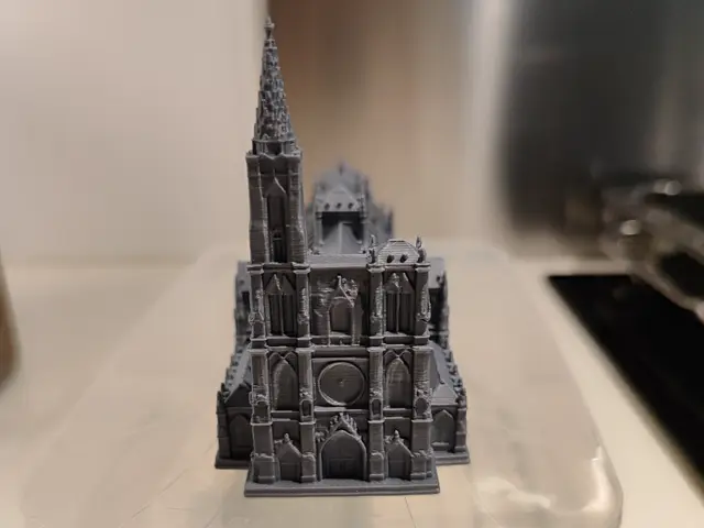 Cathédrale Notre Dame de Strasbourg — modelo 3D