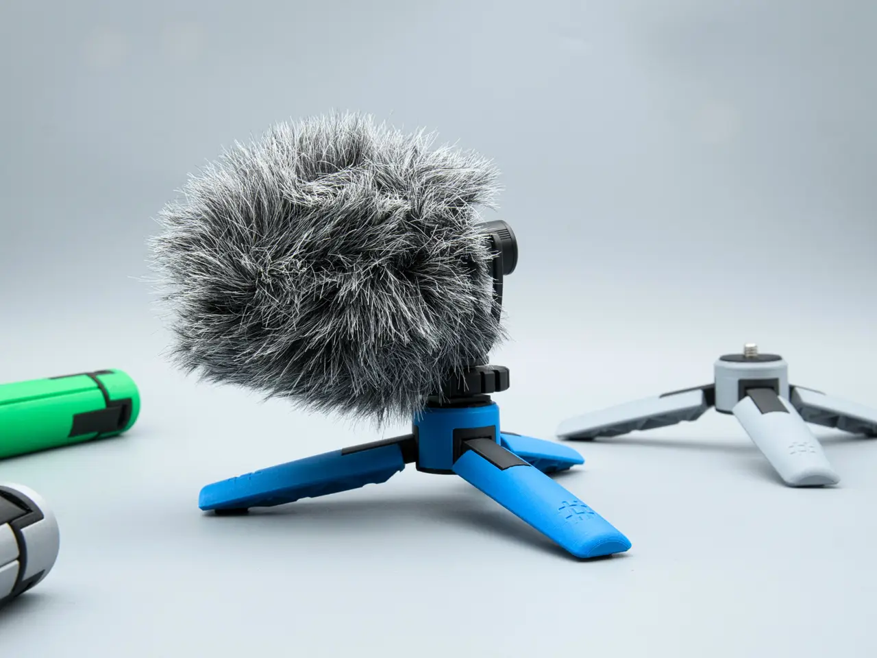 Folding Tripod (two sizes) — modelo 3D