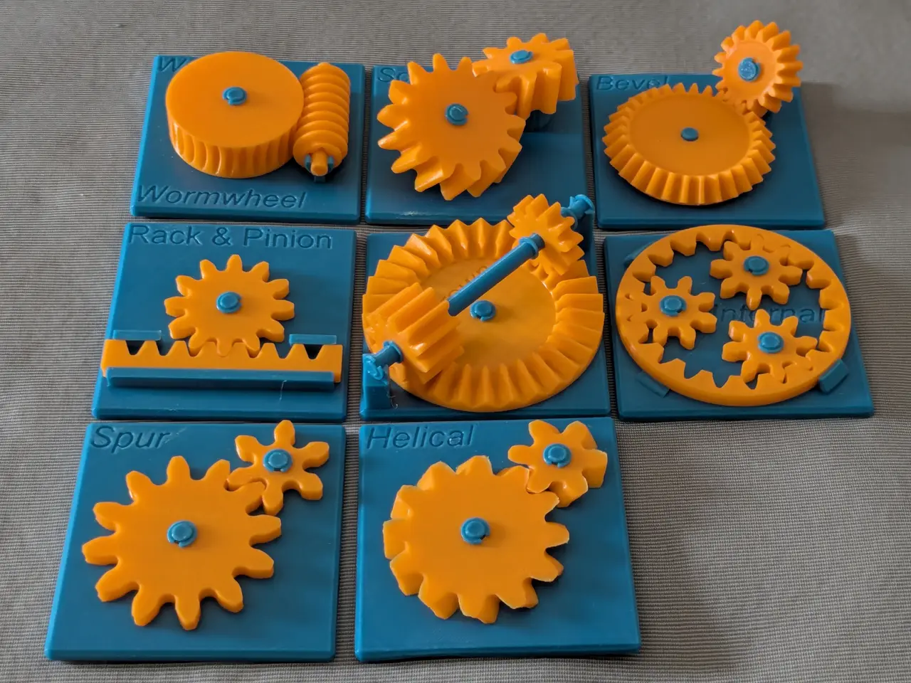 Educational Gear Examples 1 — modelo 3D