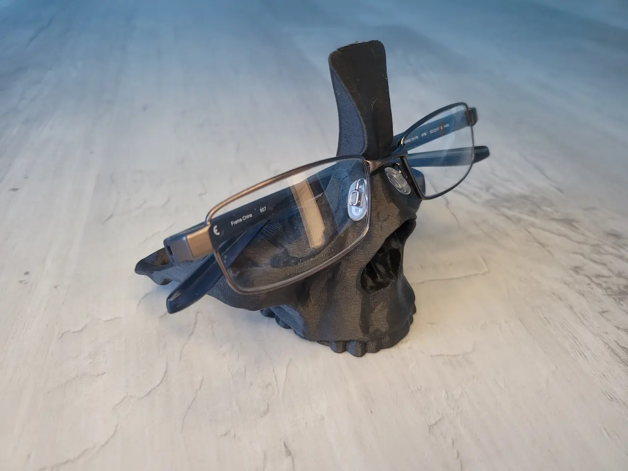 Skull Eyeglass Holder — modelo 3D