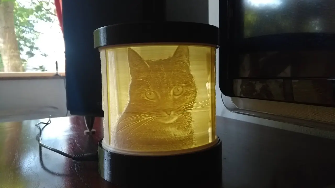 rotating lithophane lamp — modelo 3D