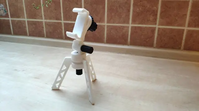 Universal mobile tripod — modelo 3D