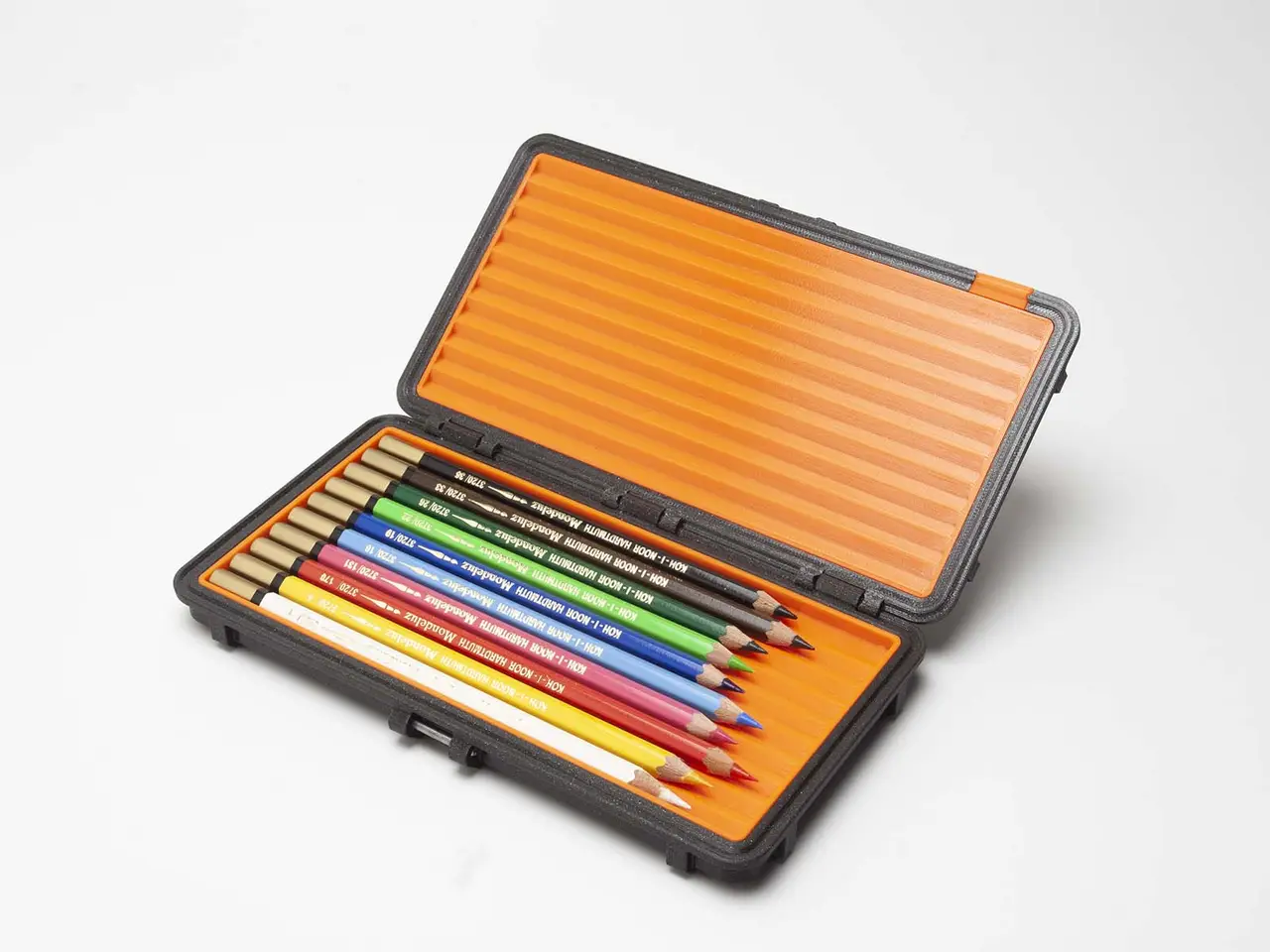 Heavy-duty Pencil Case with Sharpener — modelo 3D