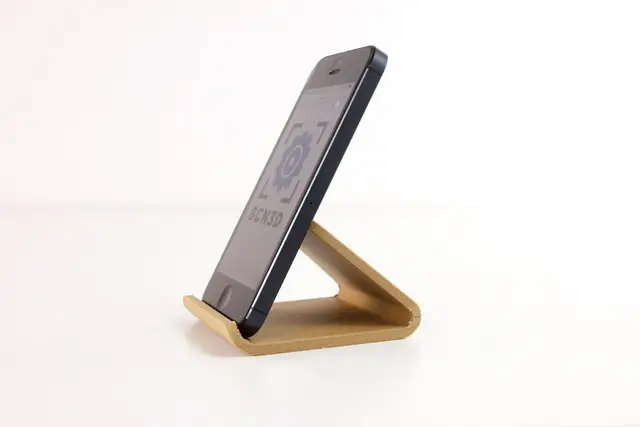 Universal Phone Stand — modelo 3D