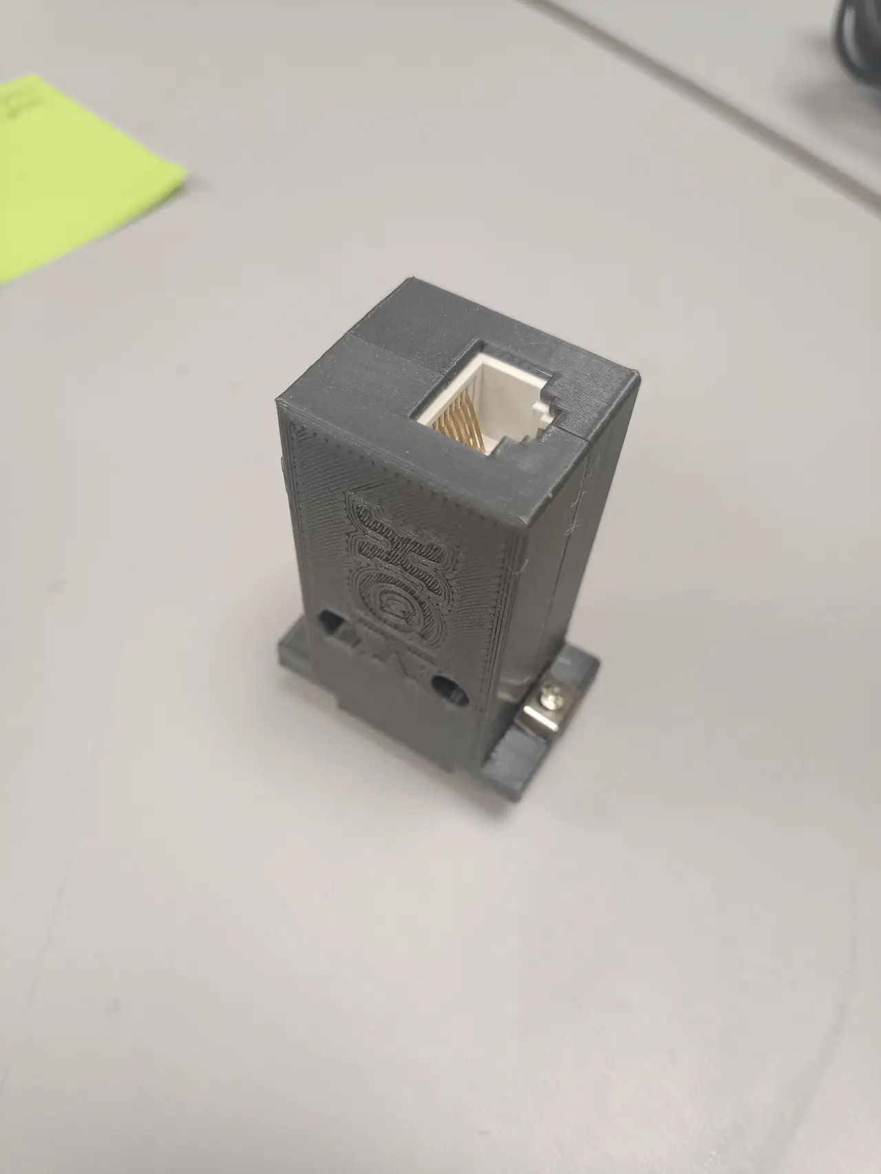 Connector adapter DB15 and RJ45 — modelo 3D
