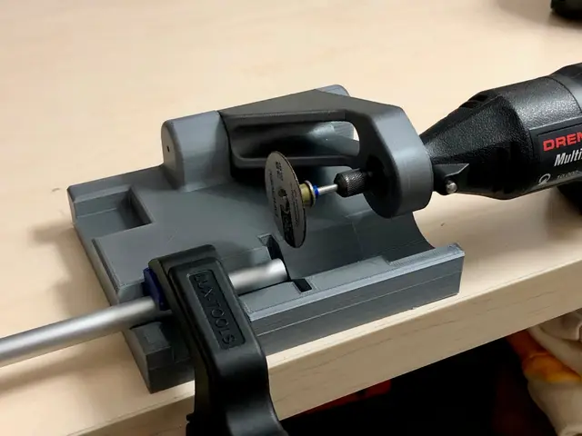 Rod and Tube Cutter for Dremel — modelo 3D