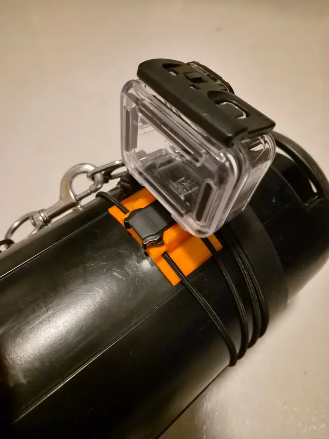 GoPro holder for your Suex DPV — modelo 3D