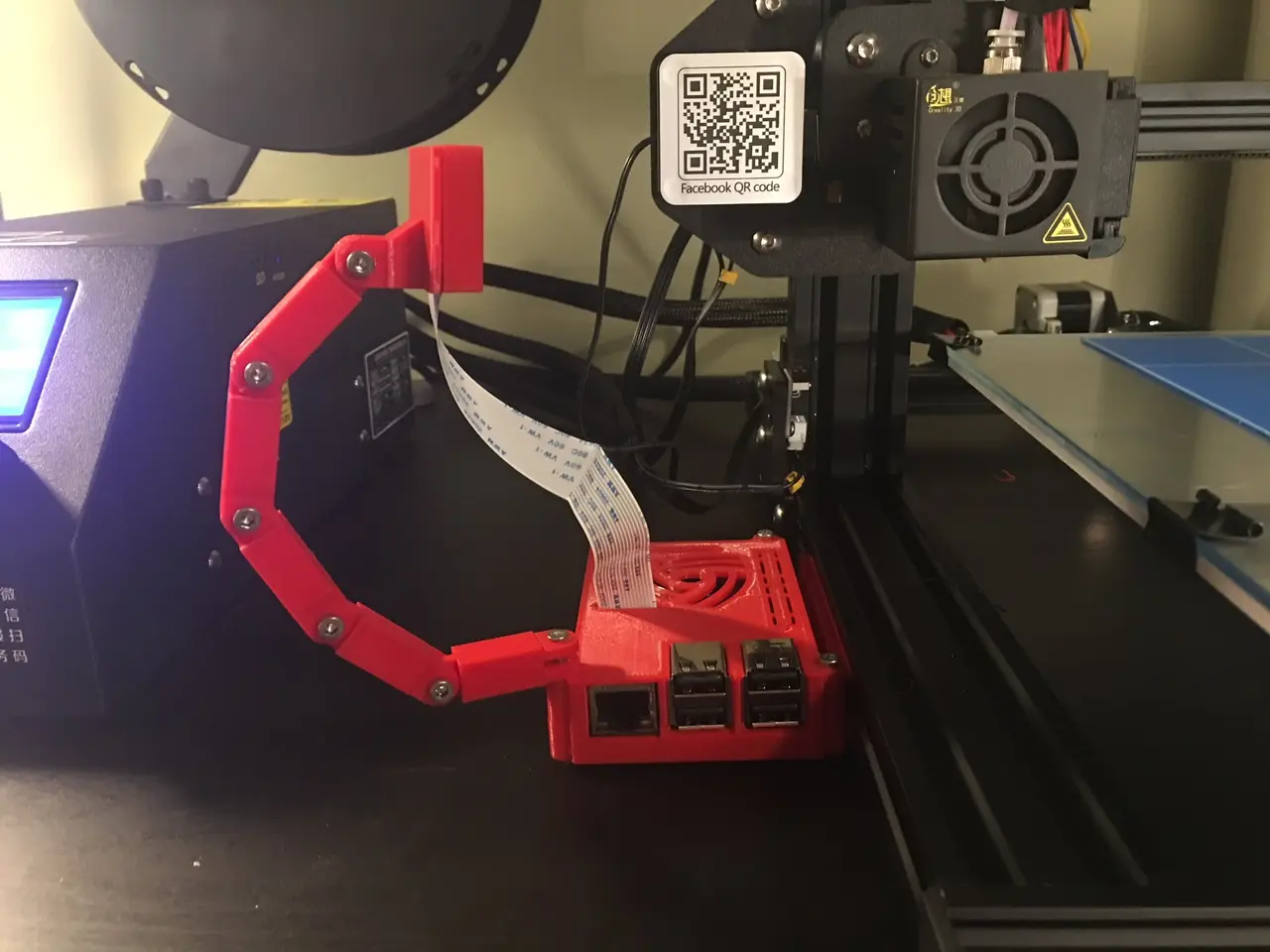 Raspberry Pi case with Pi Camera for CR-10 — modelo 3D