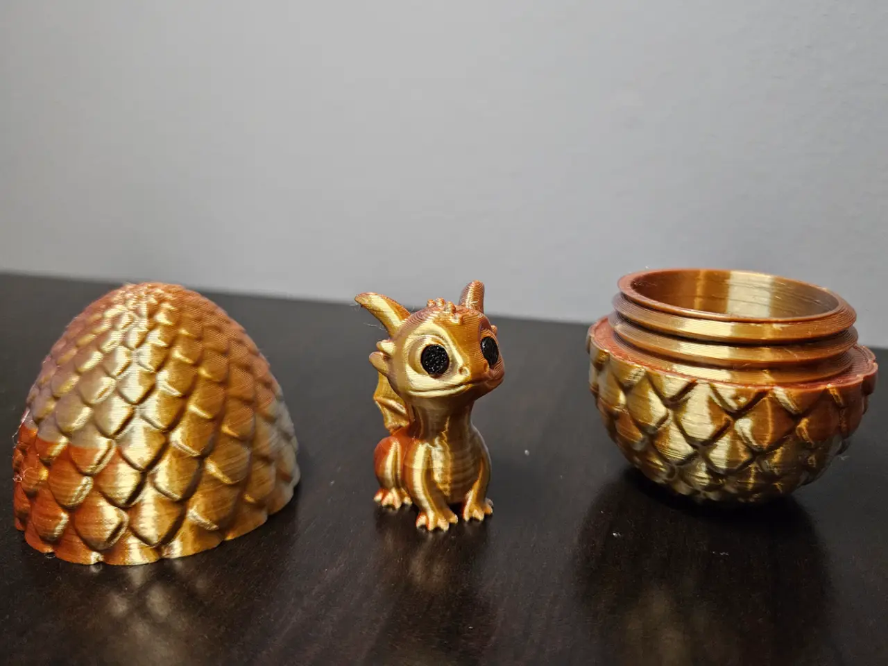 Dragon Egg with Baby Dragon — modelo 3D