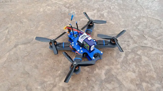 Q3D 220 FPV Racing Frame — modelo 3D