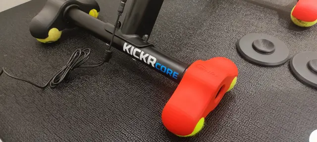 Wahoo Kicker Core - Rocker Plate - Foot - Tennis Ball — modelo 3D