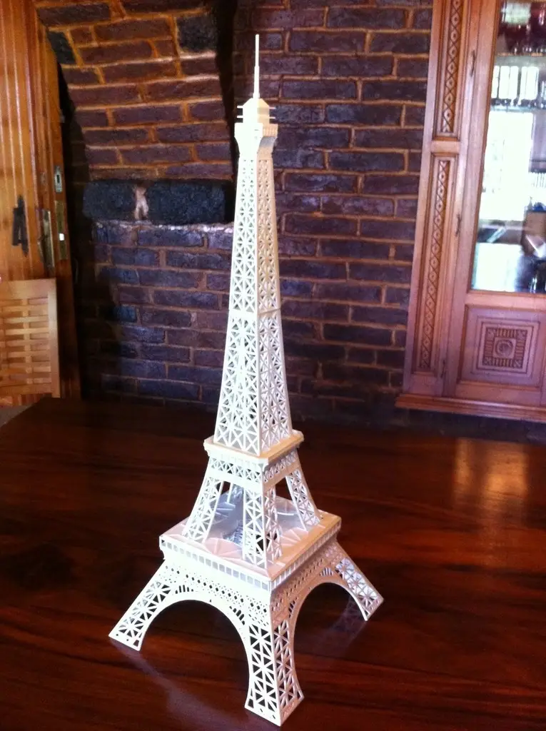 Eiffel Tower HD — modelo 3D