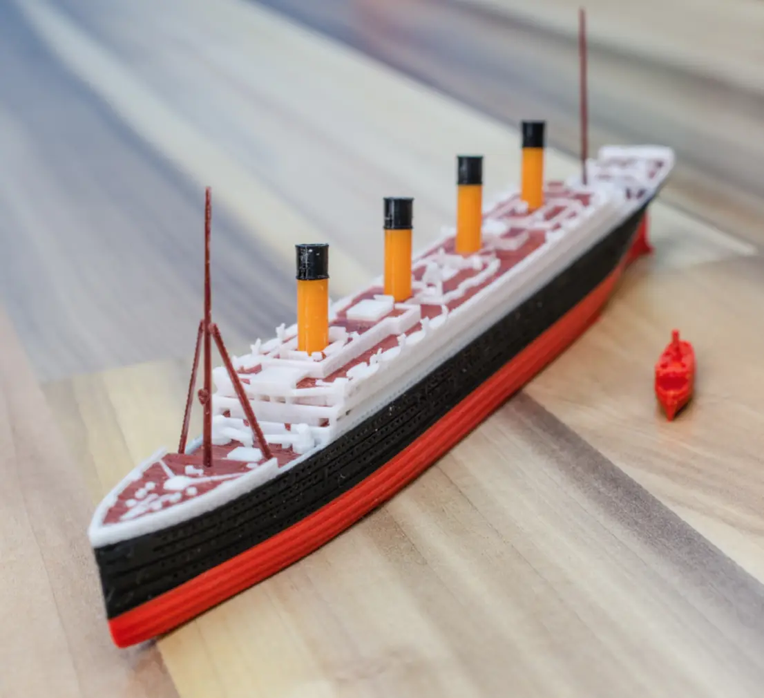 RMS TITANIC - scale 1/1000 — modelo 3D