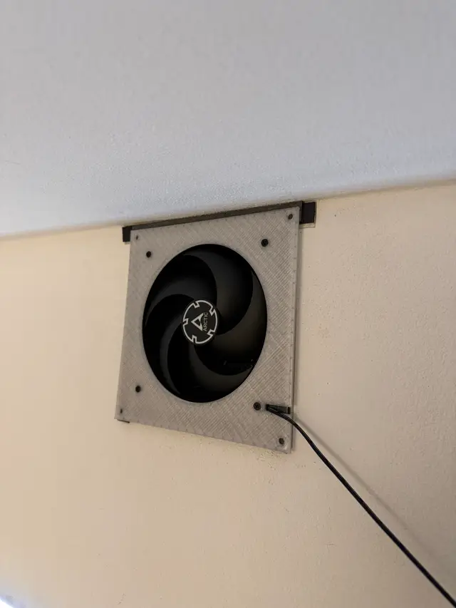140mm FAN - wall hole adapter — modelo 3D