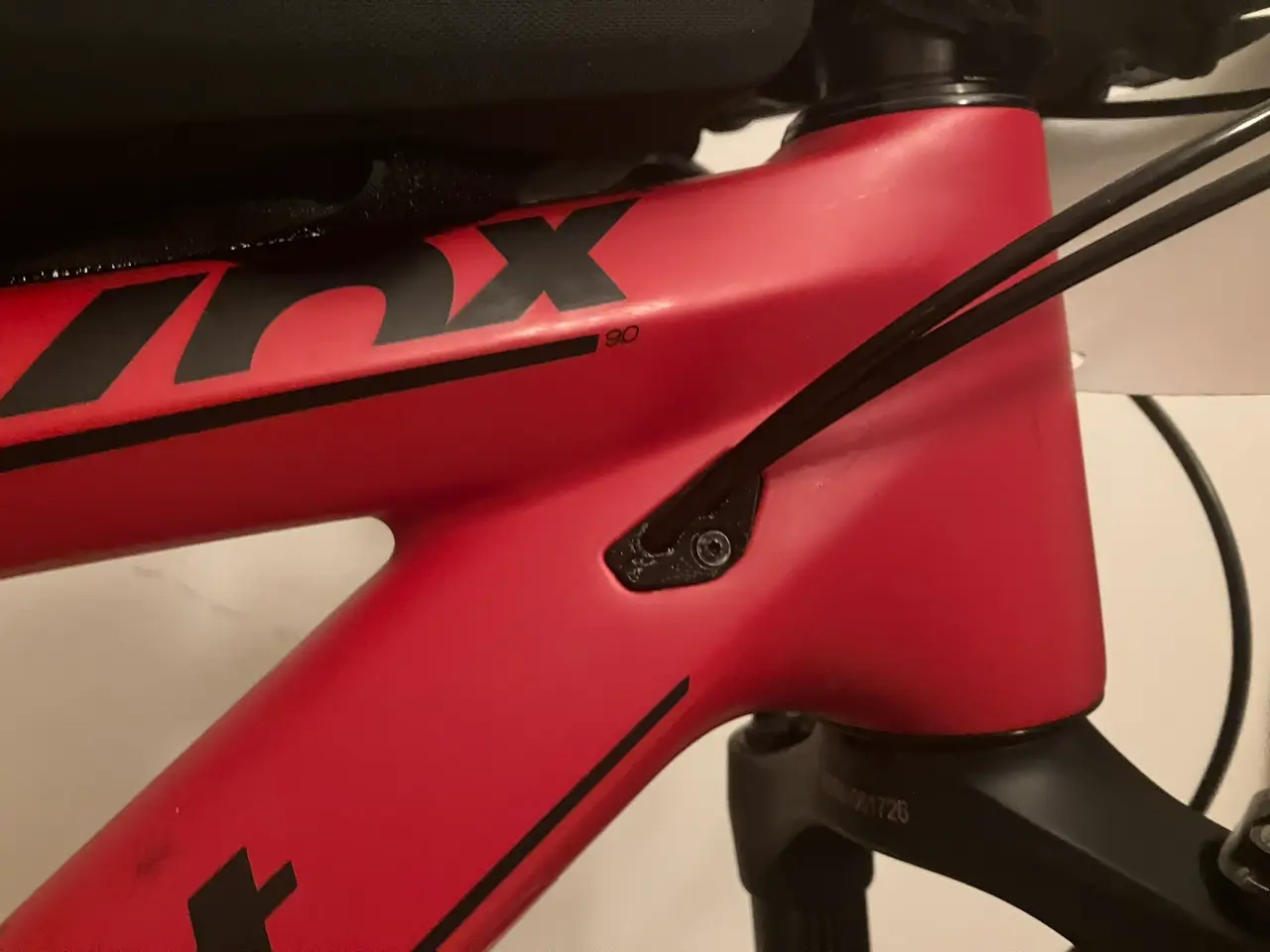 Bergamont Revox Carbon Frame Cable Plug — modelo 3D