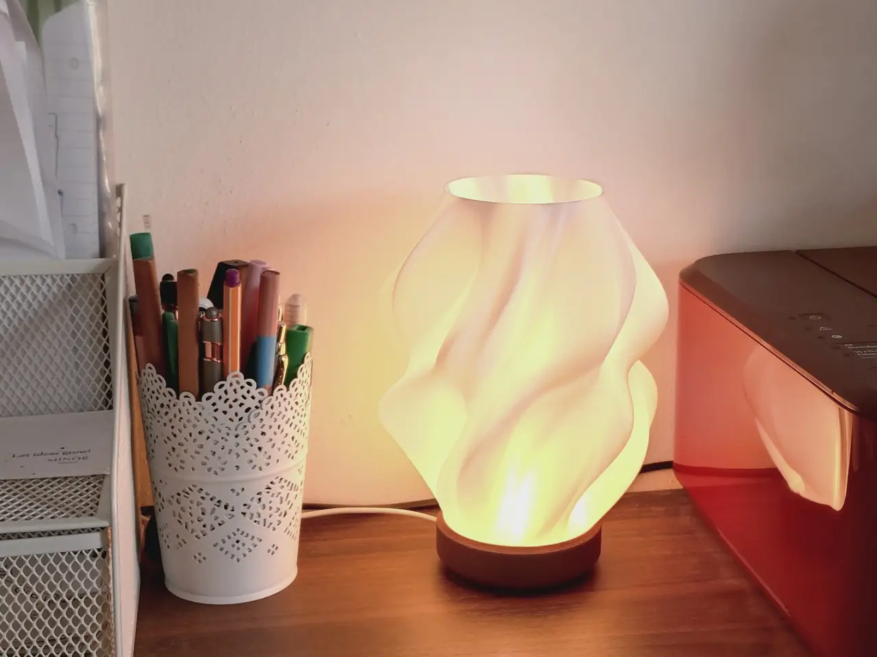 "Waves" Designer Lamp — modelo 3D