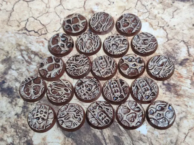 Fukai Bases -28mm, 40mm – Pre-drilled textured bases matching starter set tyty Armies — modelo 3D