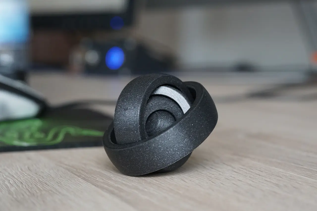 Rotating Rings Toy — modelo 3D