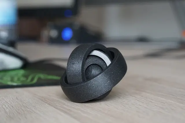 Rotating Rings Toy — modelo 3D