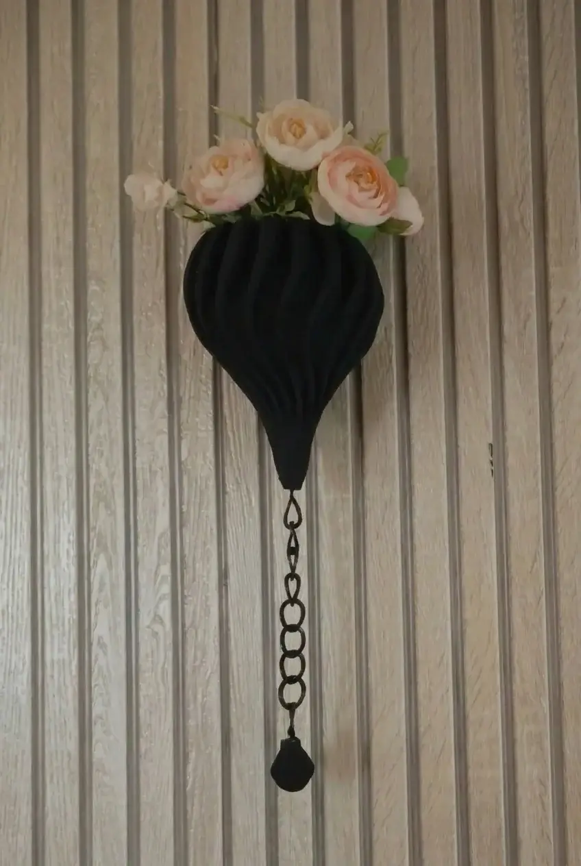 wall‑mounted flower vase — modelo 3D