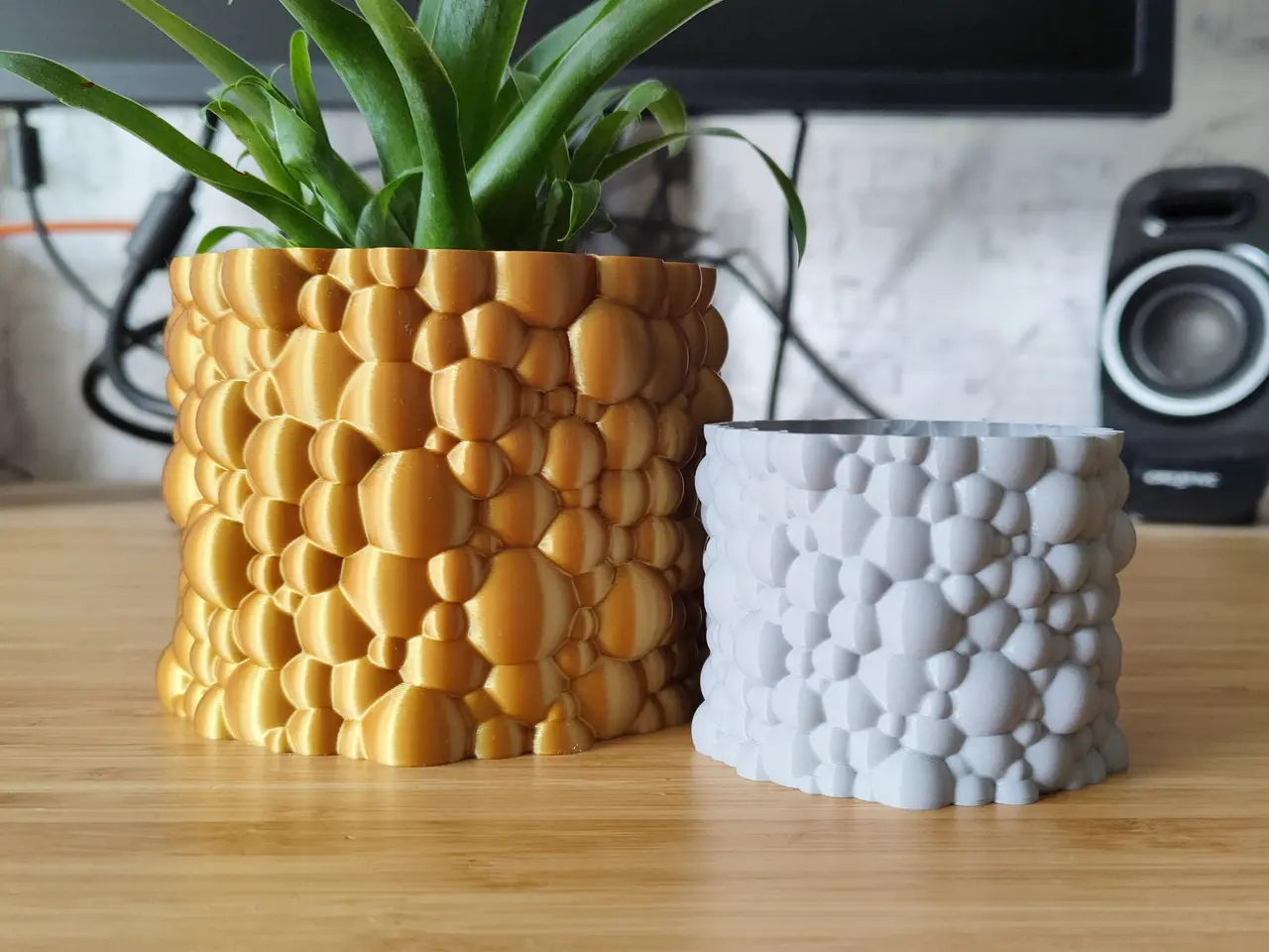 Bubble Gum pot and planter for plants - vase mode — modelo 3D