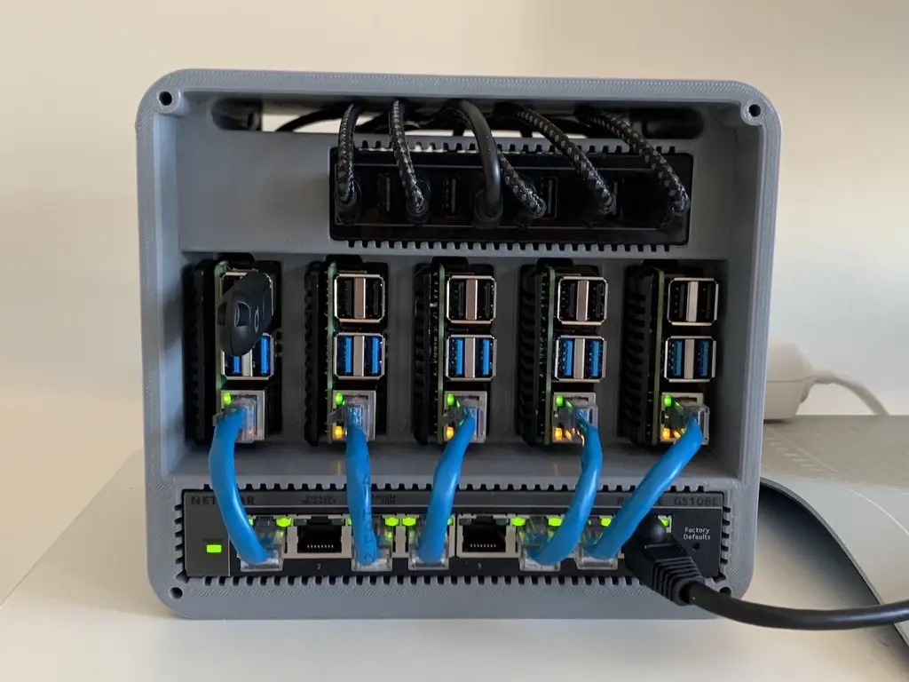 Raspberry Pi 4 Cluster Case — modelo 3D