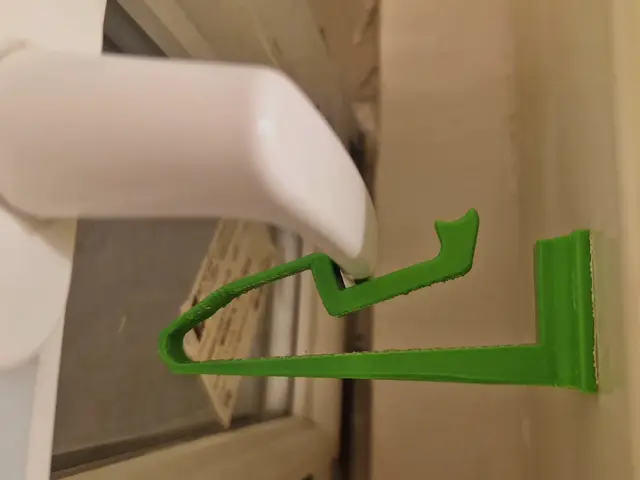 Window/door handle holder/stopper/hook — modelo 3D