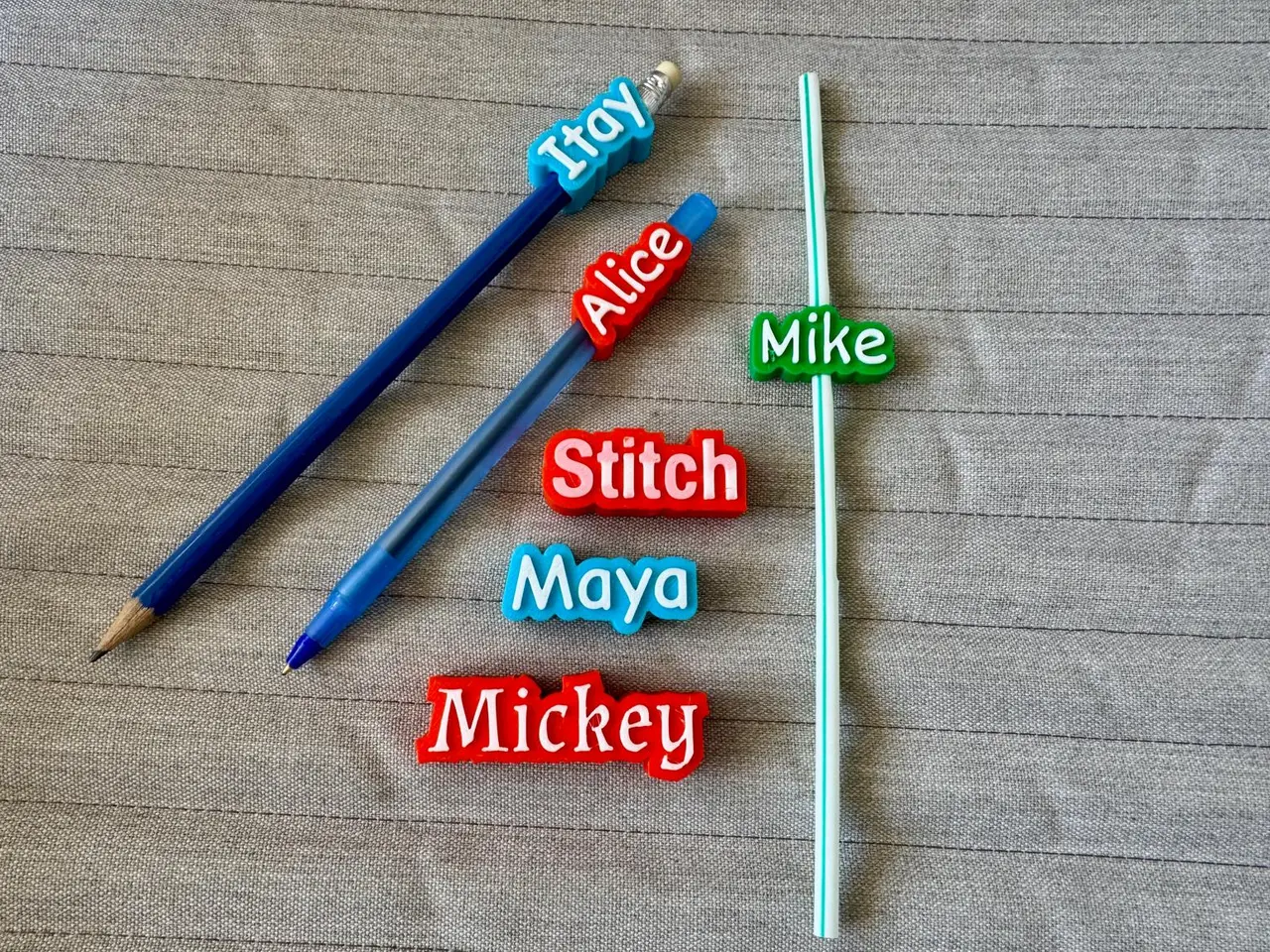 Customizable Name Topper (Pencil/Straw/Drawstring) — modelo 3D