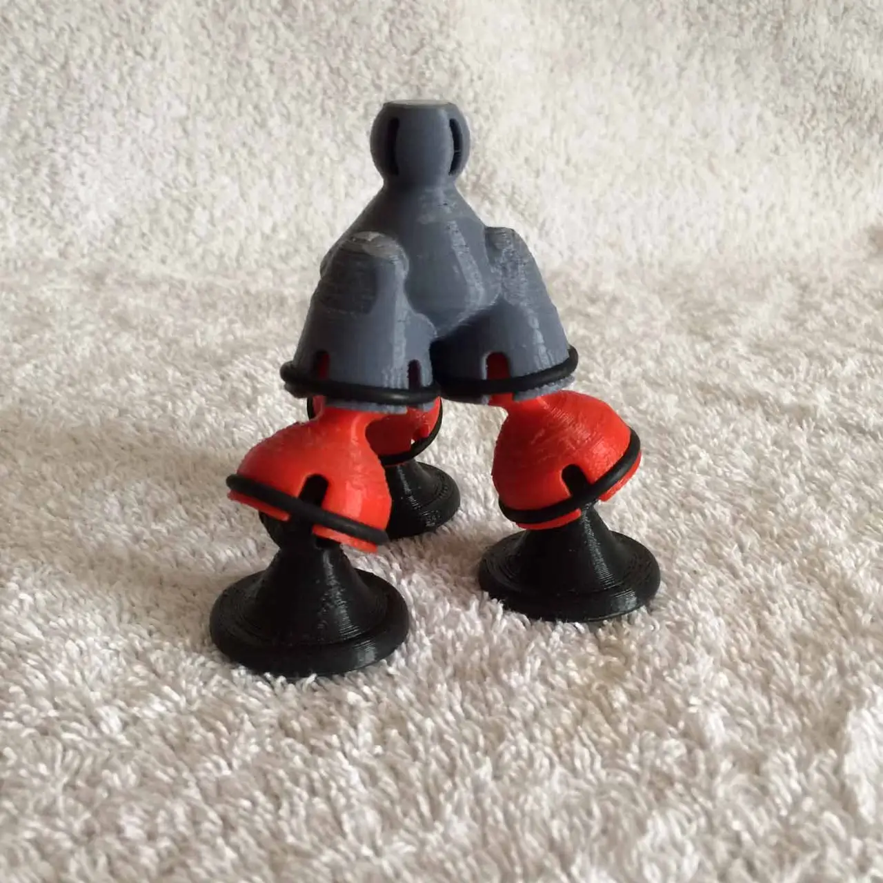 Gorrilla Grips with Tripod attachment — modelo 3D