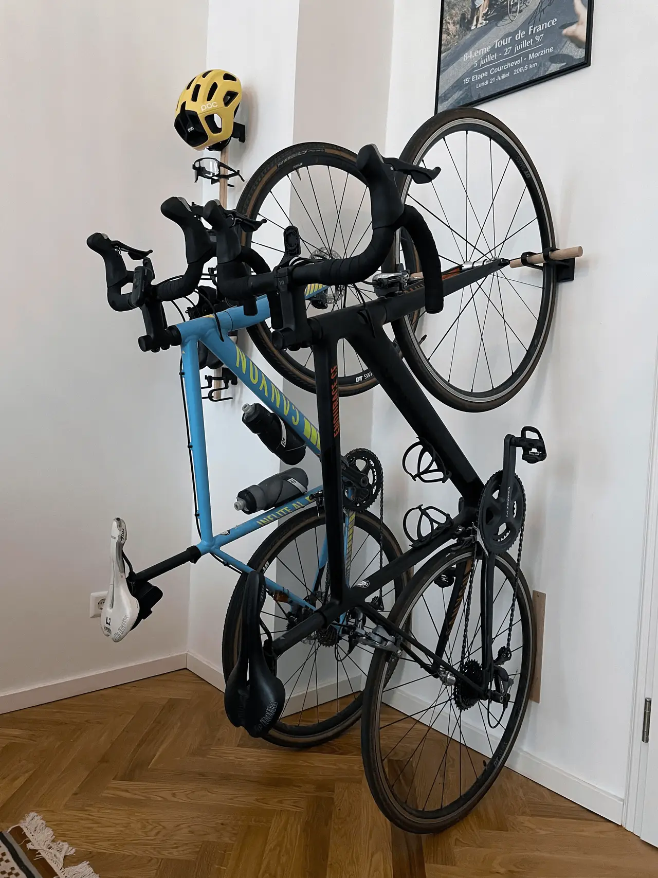 Vertical bike wall mount — modelo 3D