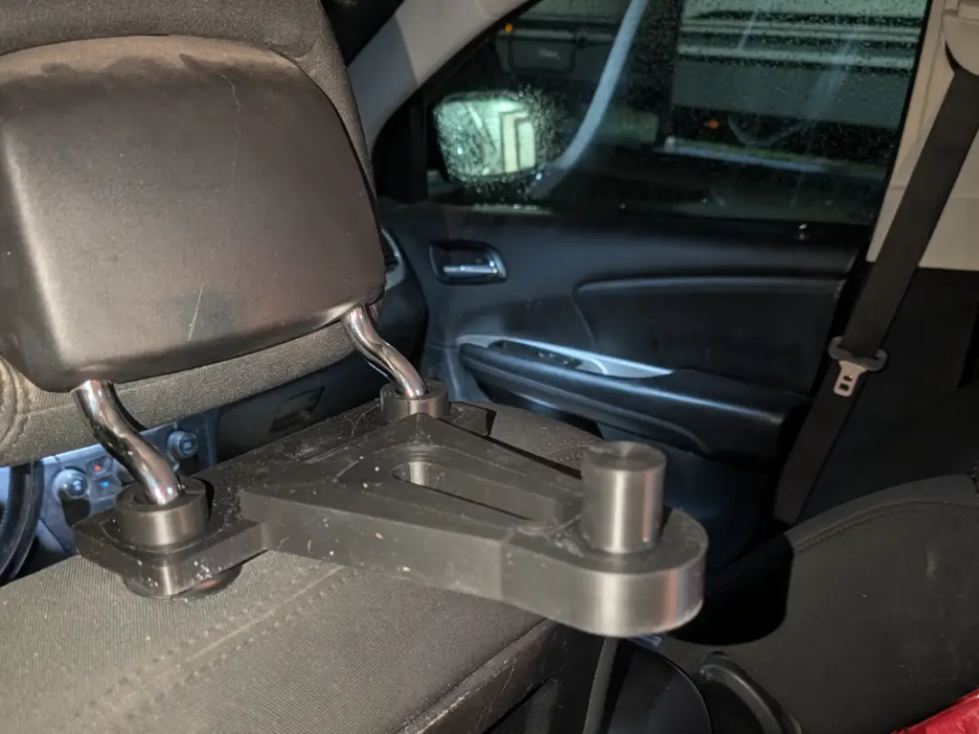 Headrest helmet Mount — modelo 3D