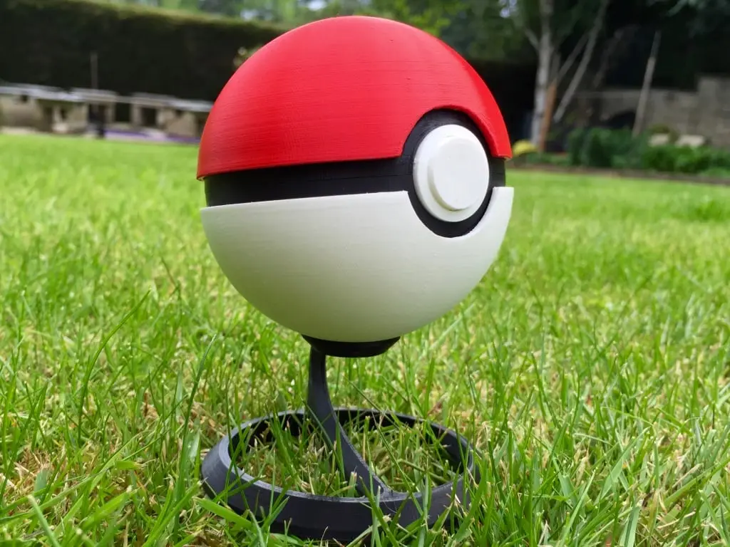 PokeBall - Fully Functional with Button and Hinge — modelo 3D