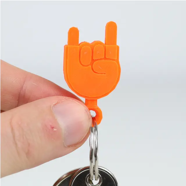 PRINT-IN-PLACE ROCK 'N' ROLL KEYCHAIN — modelo 3D
