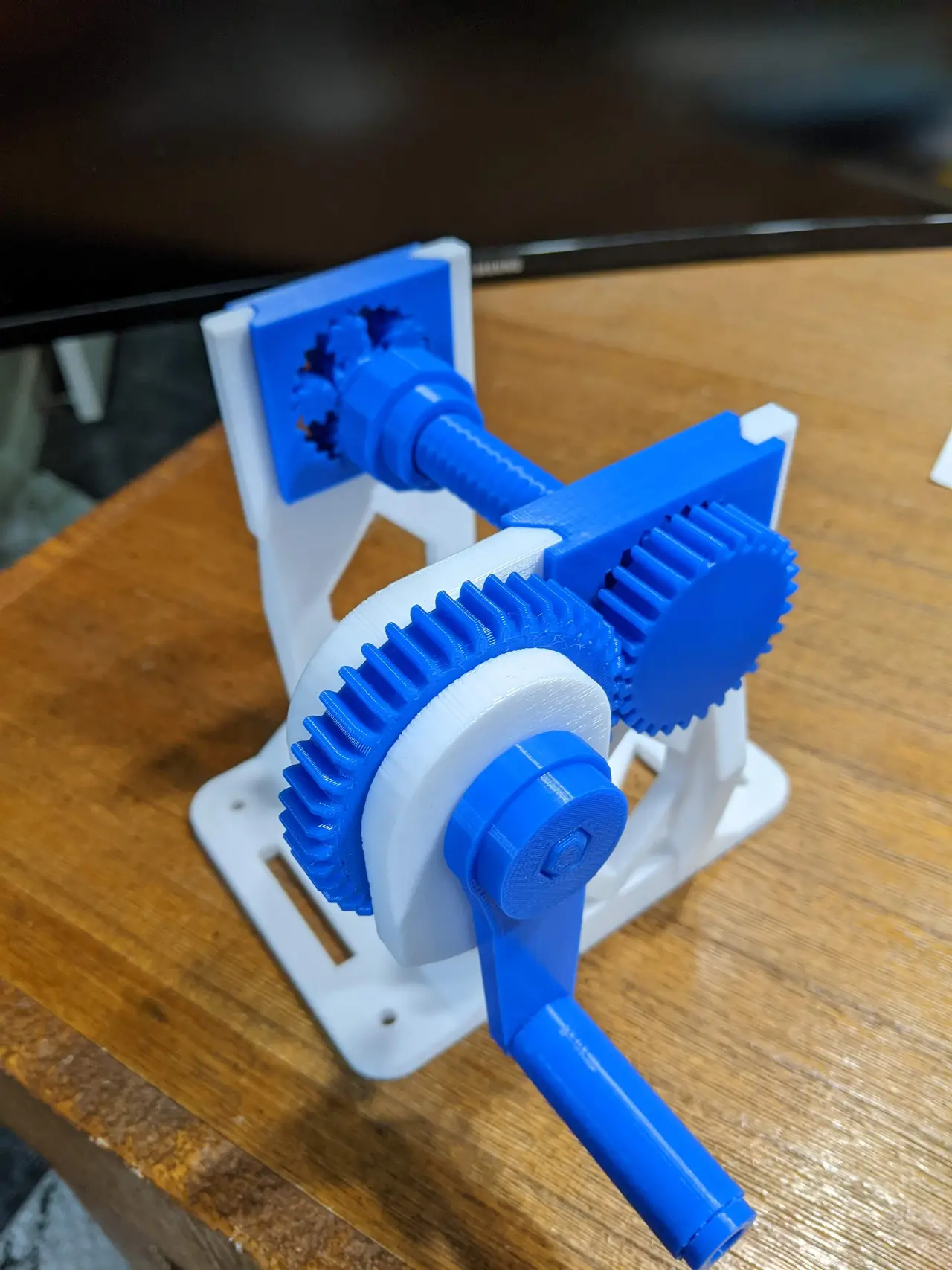 MUCH Improved Spool Winder - Helical Gears — modelo 3D