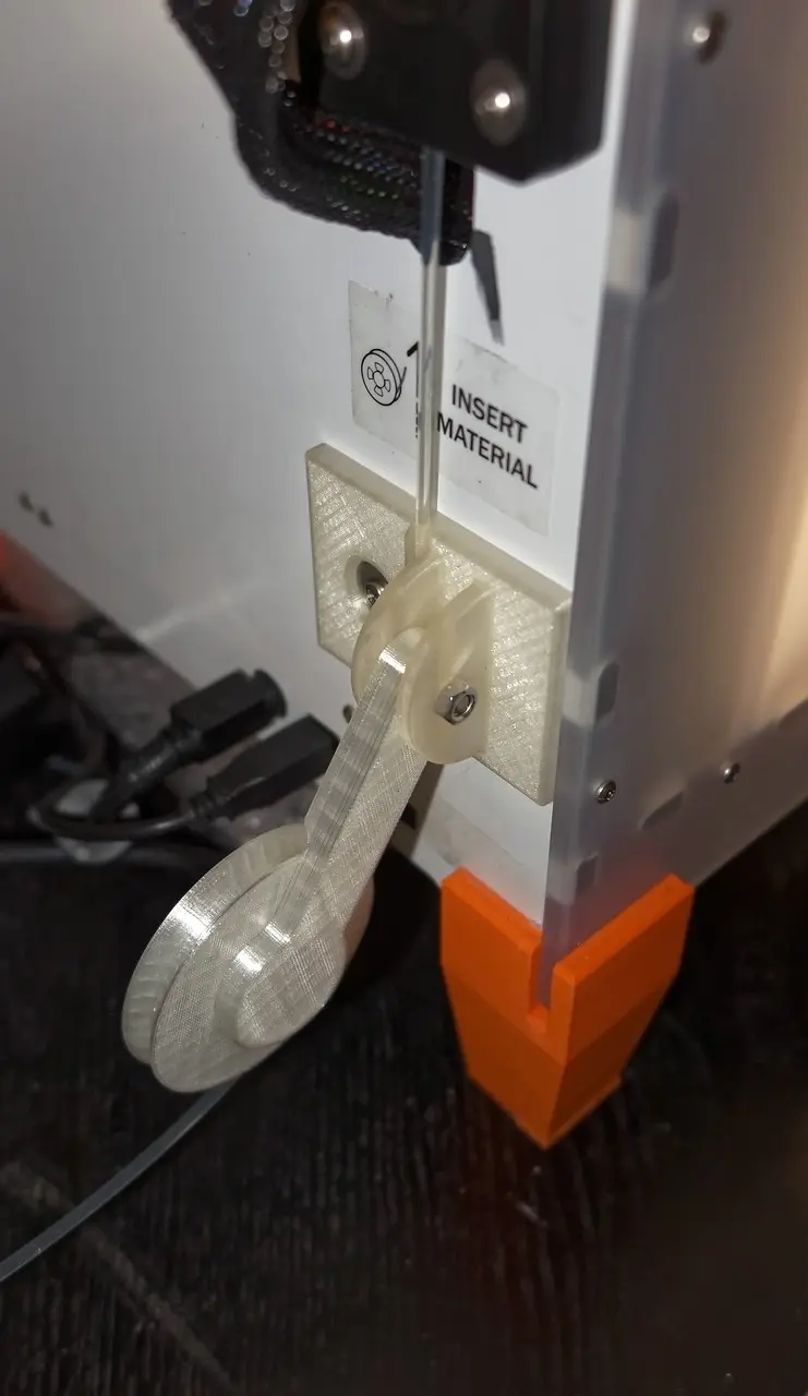 Ultimaker 2 Filament Guide for 90 degree rotated spool — modelo 3D